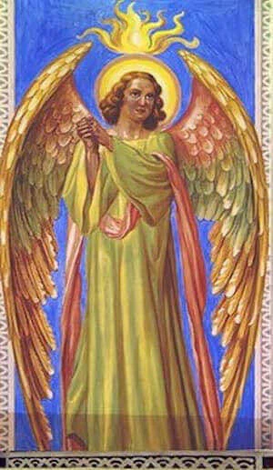 Ángel con alas desplegadas